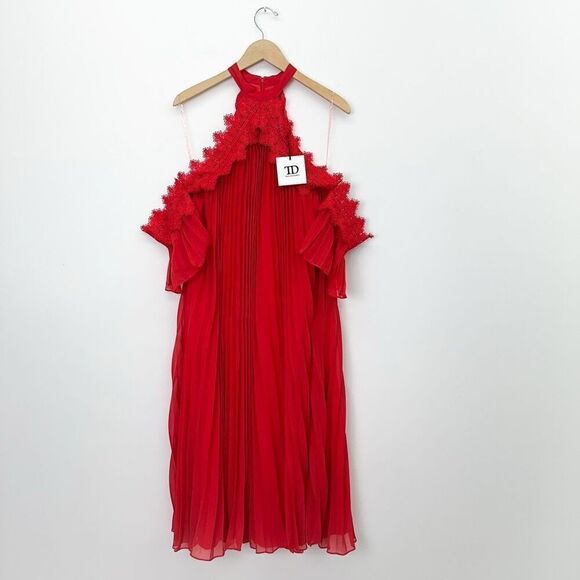 True Decadence Women’s Red Tallulah Pleated Swing Dress Crochet Lace Cold Should - Picture 2 of 16